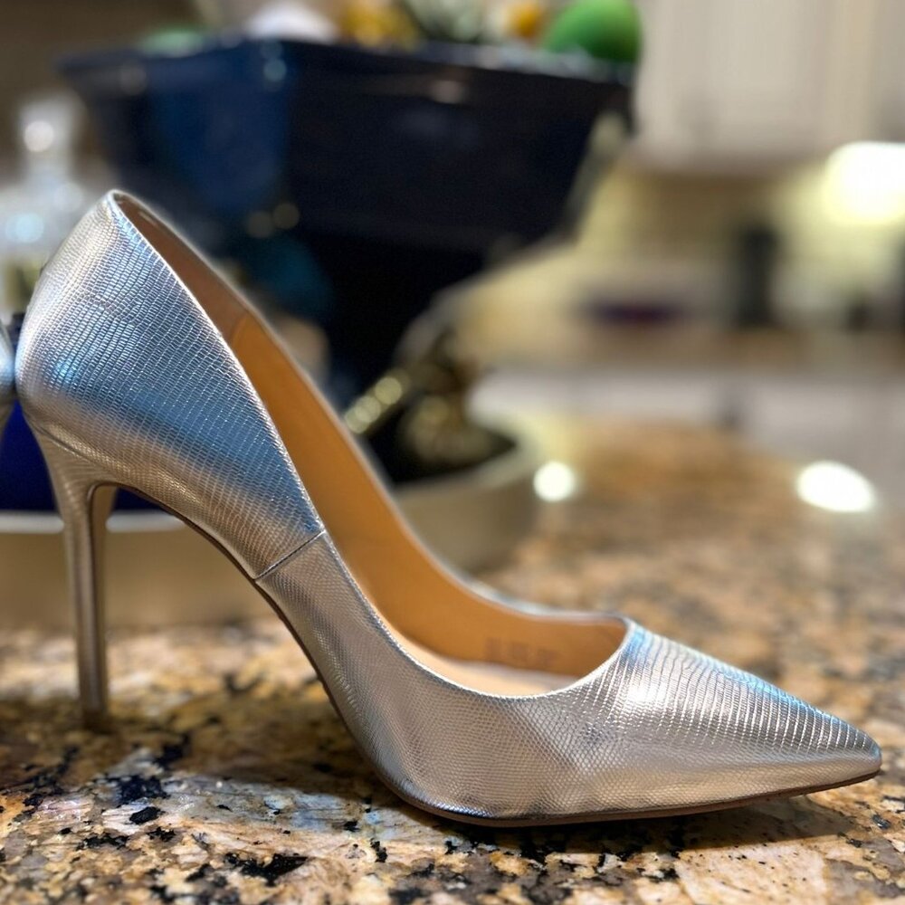 Elegant Silver High Heel Pointed Toe Pumps Daya by Zendaya Size US 9